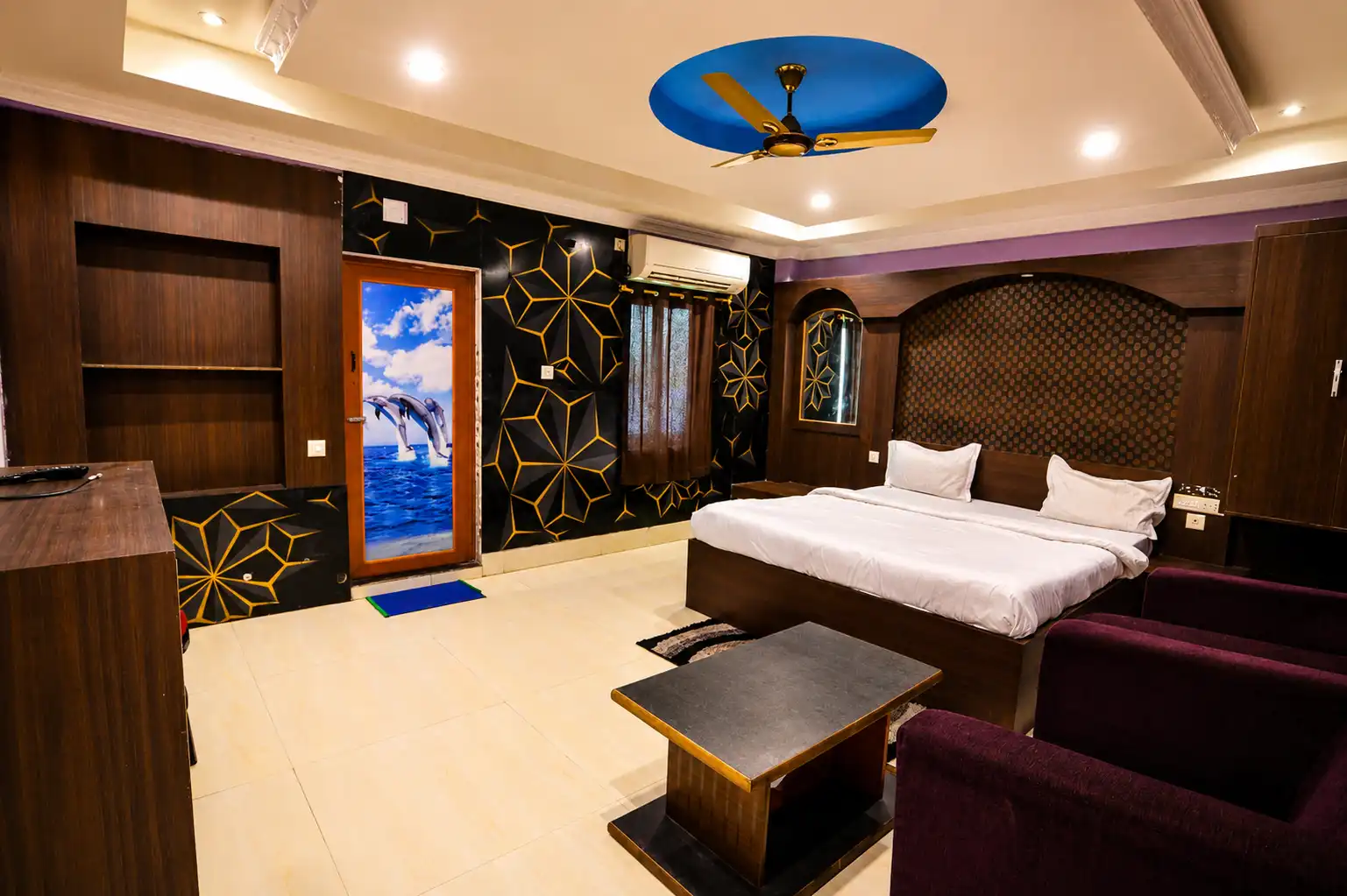 Super Deluxe Room