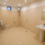 Executive Suite Washroom